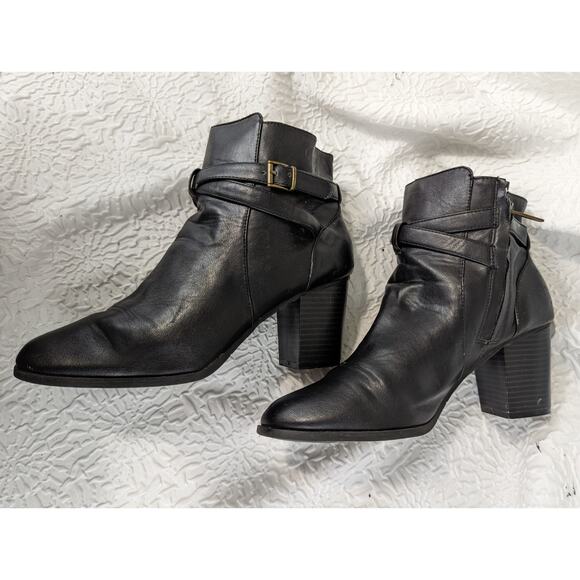 NWOT! KENNETH COLE REACTION! 1 SHOW! BLACK FAUX LEATHER CHUNKY HEELS! SZ 10 - Picture 4 of 9